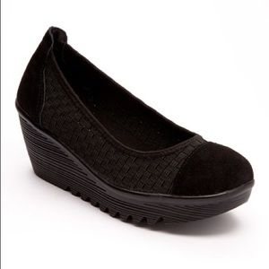 Rock Spring Black Wisconsin Wedge